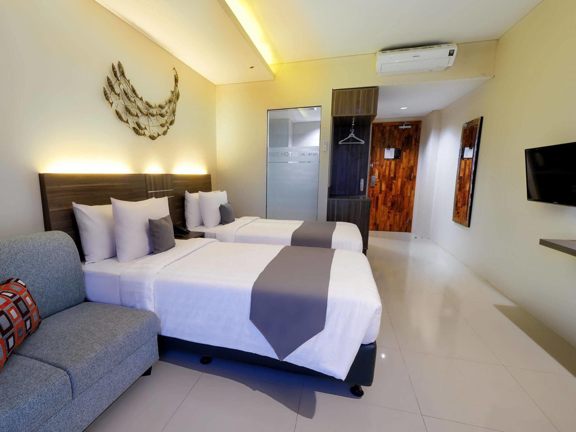 Neo Eltari Kupang By Aston Hotel Екстериор снимка